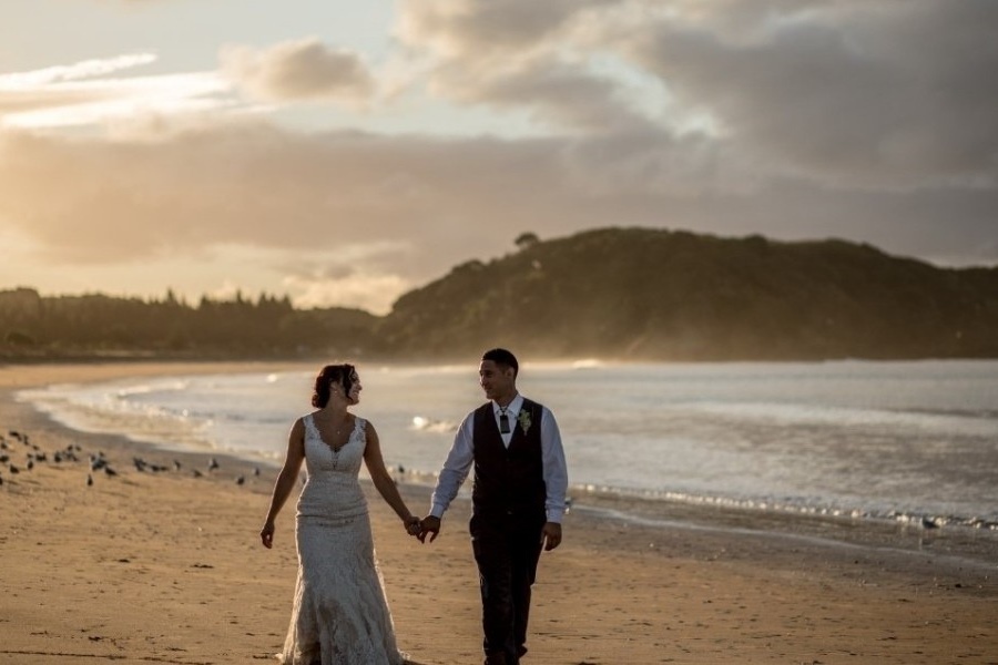 Taipa Beach Resort  - wedding photo on the beach
