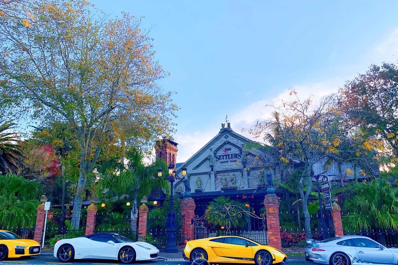 Settlers Country Manor