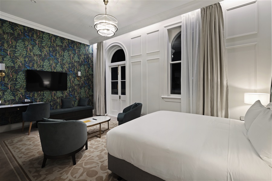 The Clements Hotel